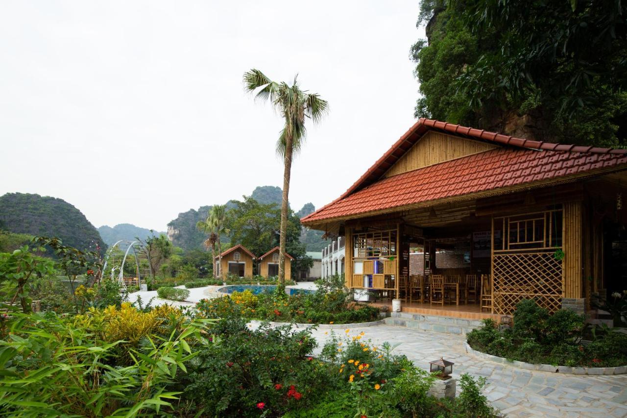 Hoanglong Riverside Homestay ニンビン エクステリア 写真