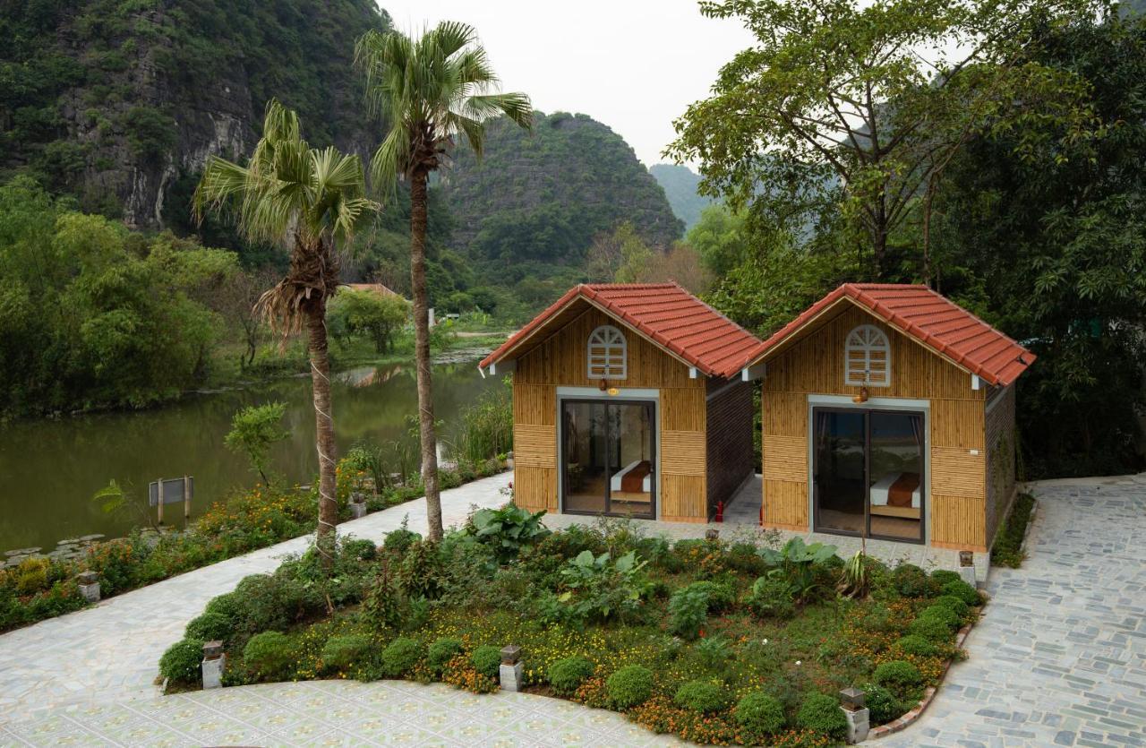 Hoanglong Riverside Homestay ニンビン エクステリア 写真
