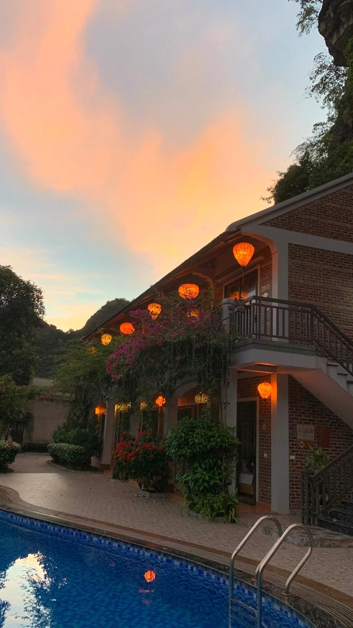 Hoanglong Riverside Homestay ニンビン エクステリア 写真